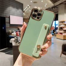 將圖片載入圖庫檢視器 Wrist Strap Plating Phone Case For Samsung Galaxy S22 S21 S20 FE S10 S8 S9 Note 8 9 10 20 Ultra Plus Lite Silicone Soft Cover
