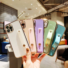 將圖片載入圖庫檢視器 Wrist Strap Plating Phone Case For Samsung Galaxy S22 S21 S20 FE S10 S8 S9 Note 8 9 10 20 Ultra Plus Lite Silicone Soft Cover